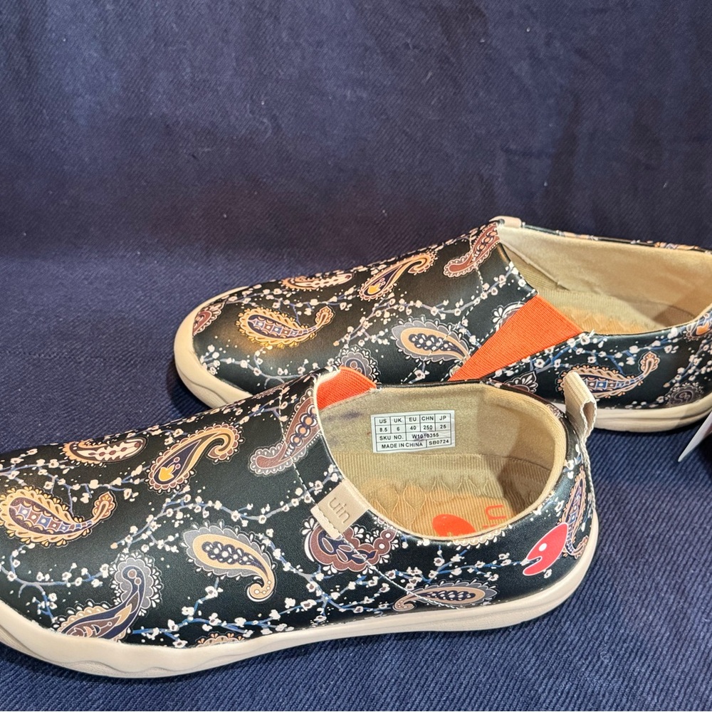 UIN Women Paisley Slip-On Mules in Navy with Orange Accents - Picture 2 of 8